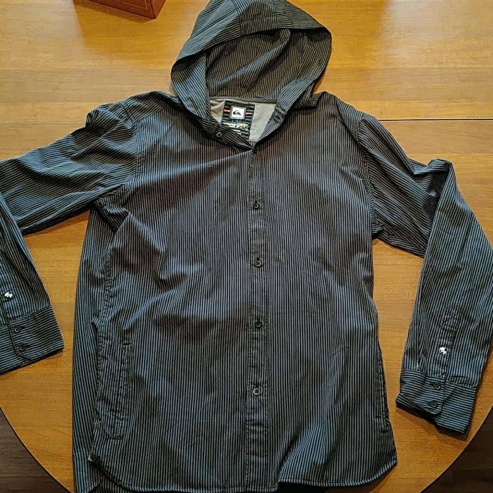Nwot quiksilver surf HOODED pinstripe dress shirt